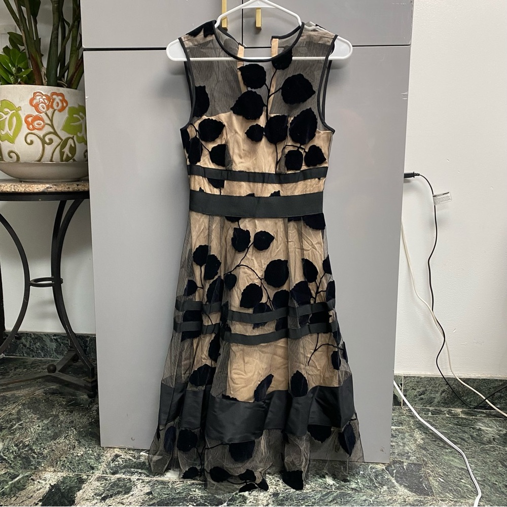 carolina herrera evening sleeveless dress sz 6 elegant like new
